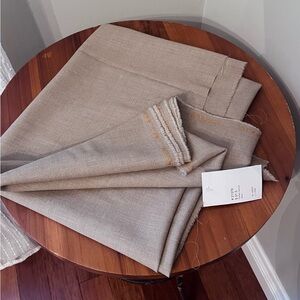 Lightweight wool fabric